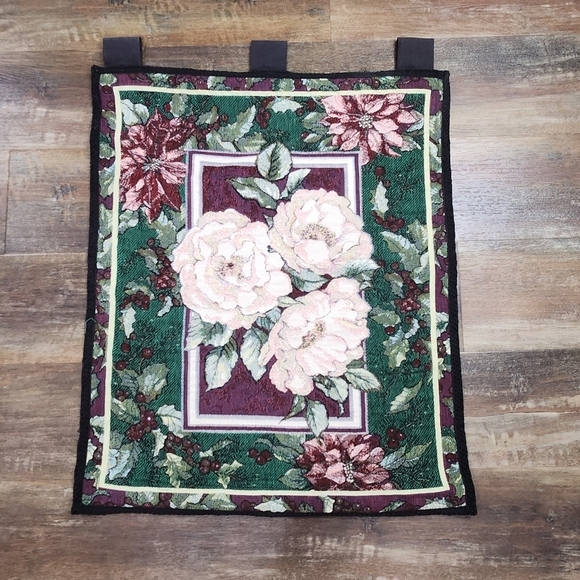 VINTAGE FLORAL HANGING TAPESTRY 26" X 34" - Picture 1 of 5